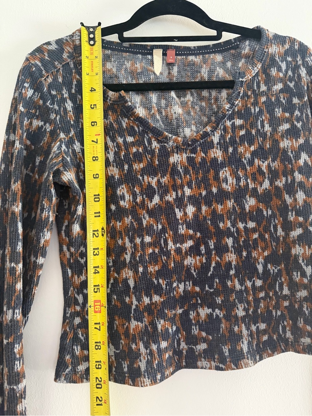 Anthropologie Pilcro Brown Multi V-Neck Ribbed Long Sleeve Top - Picture 4 of 5